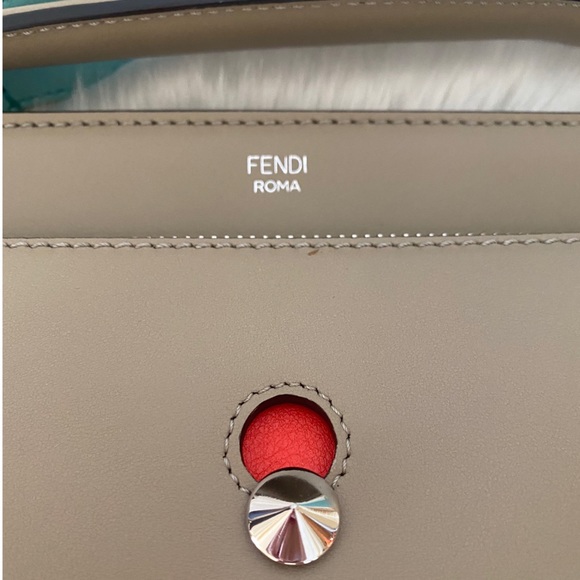 Fendi Dotcom Taupe Bag with removable pouch/strap - Picture 5 of 15